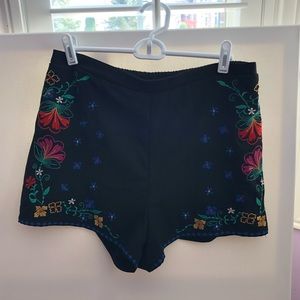 Classy floral shorts